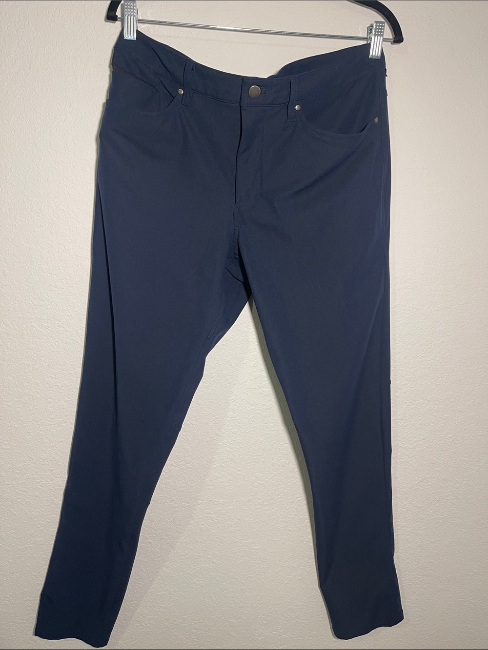 Lululemon Men’s ABC Navy Active Stretch Pants Size 33